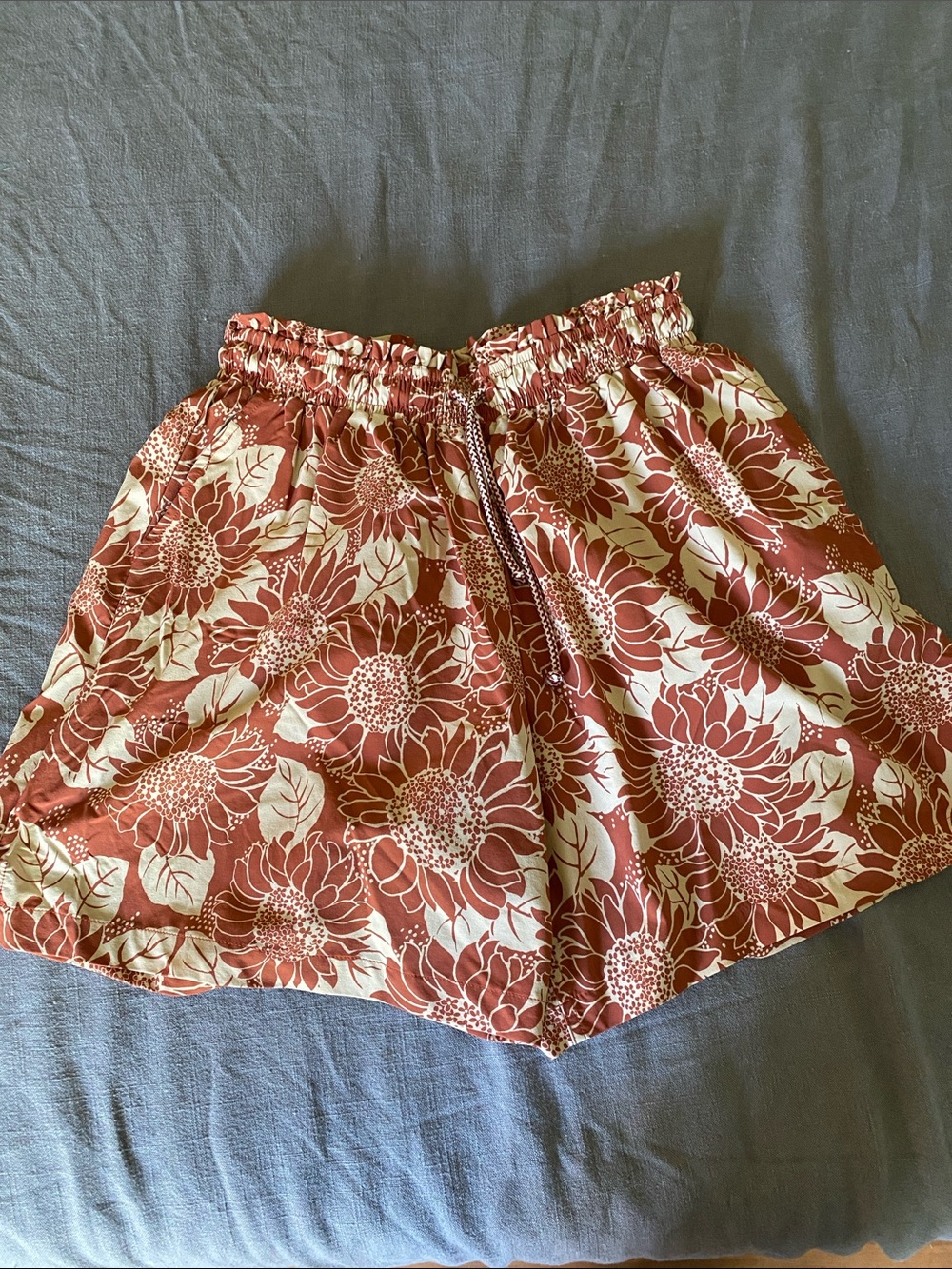 Madewell Floral Athletic Shorts in Rust and Cream